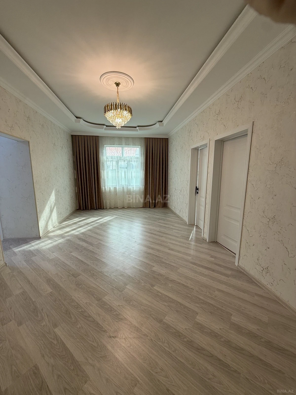 Satılır 6 otaqlı həyət evi 150 m²