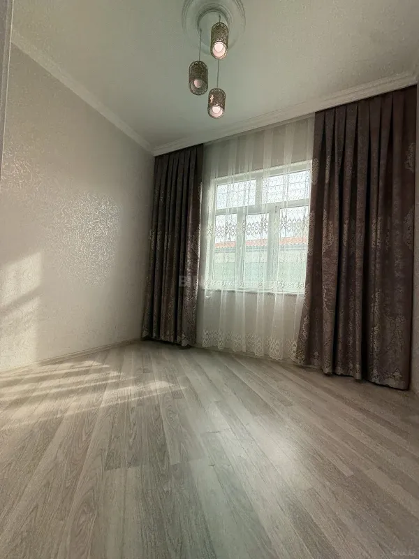 Satılır 6 otaqlı həyət evi 150 m²