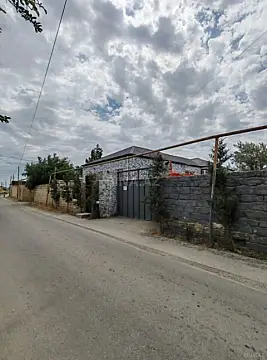 Satılır 3 otaqlı həyət evi 110 m² — Bakı 3 otaq 110.00 m²