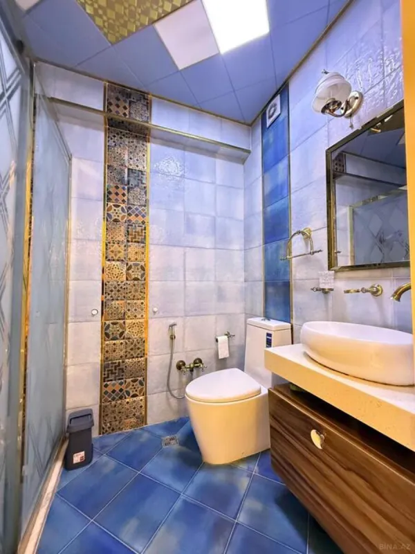 Satılır 3 otaqlı mənzil 141 m²
