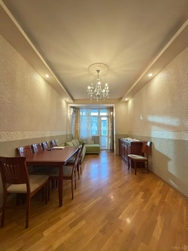 Satılır 2 otaqlı mənzil 60 m²