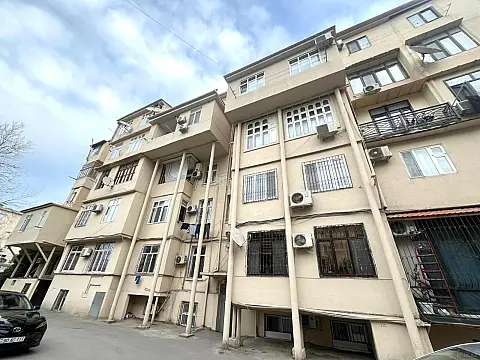 Satılır 2 otaqlı mənzil 60 m²