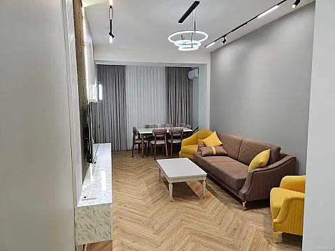 Kirayə verilir 2 otaqlı mənzil 64 m²