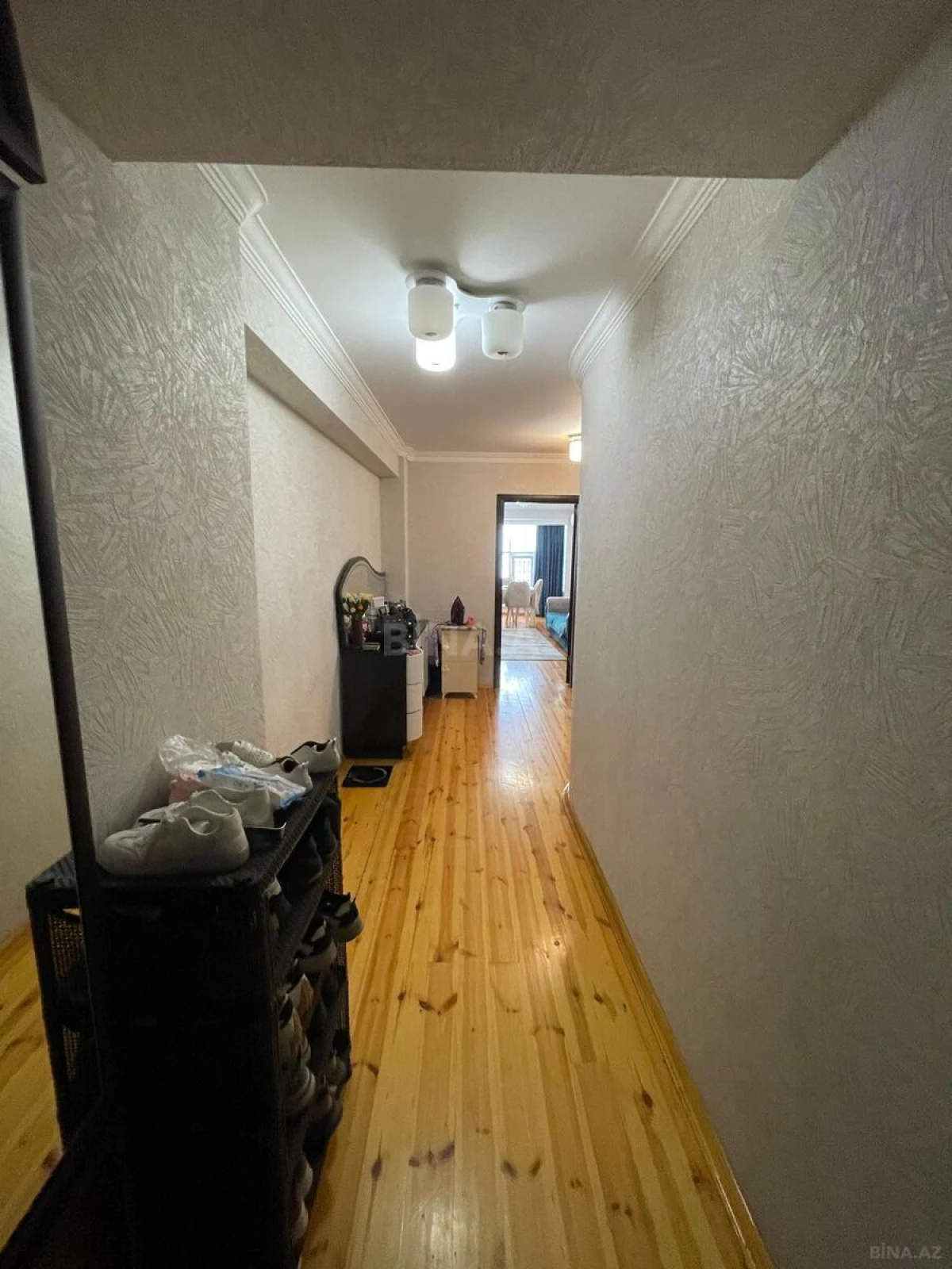 Satılır 3 otaqlı mənzil 117 m²