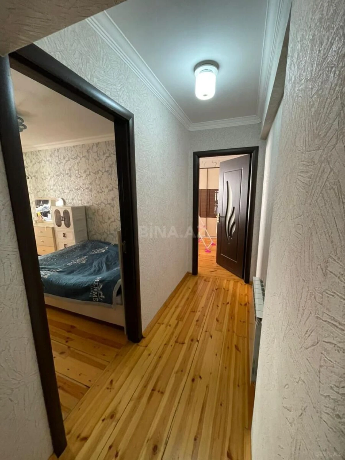 Satılır 3 otaqlı mənzil 117 m²