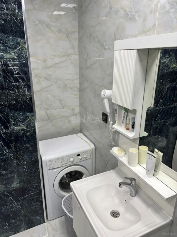 Kirayə verilir 2 otaqlı mənzil 65 m²