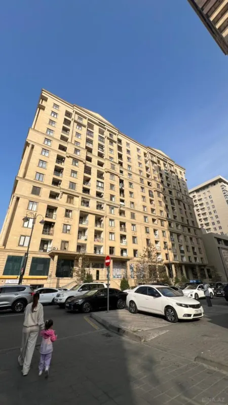 Satılır 2 otaqlı mənzil 90 m²