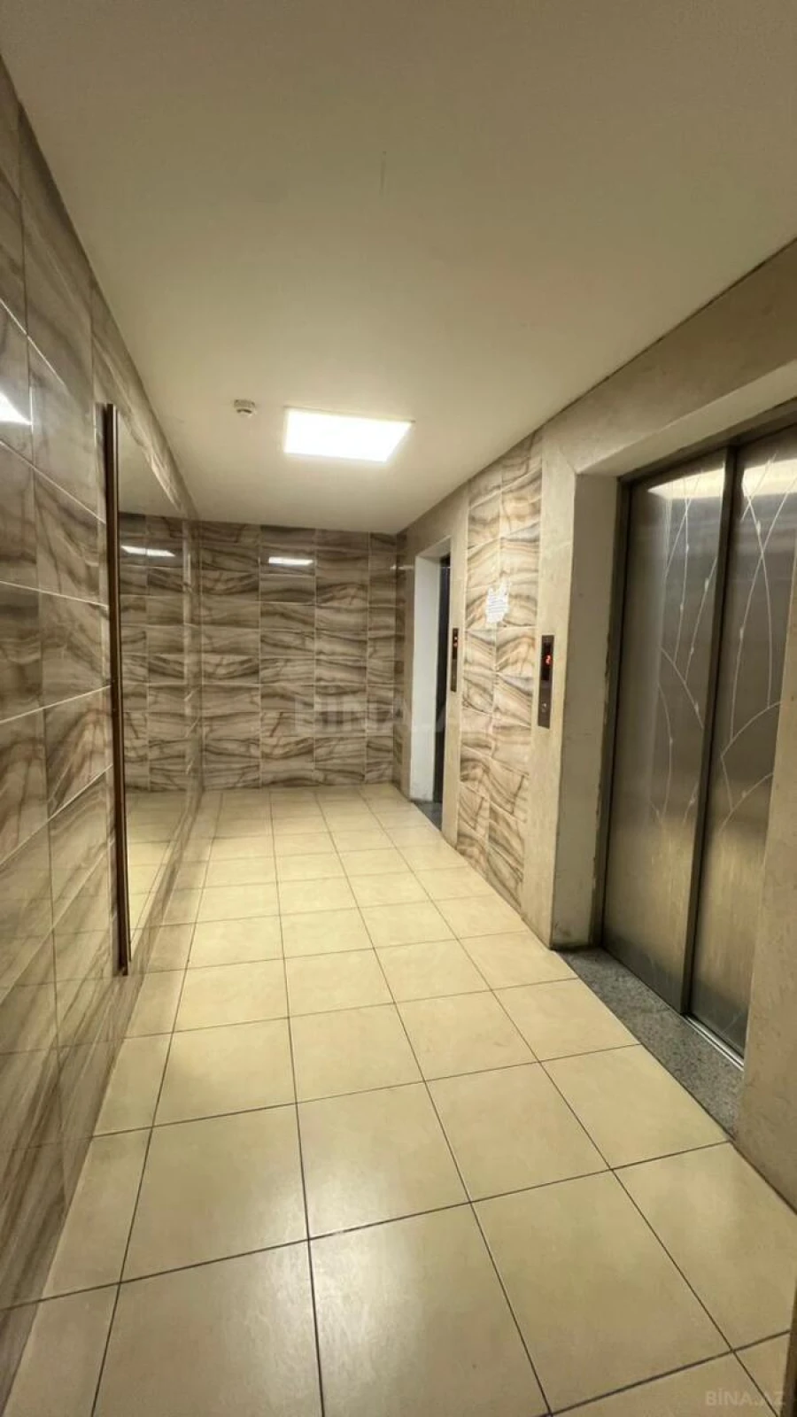 Satılır 2 otaqlı mənzil 90 m²