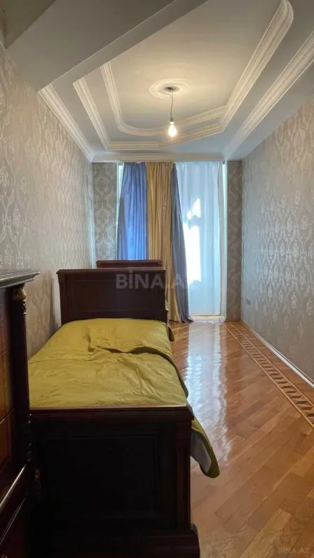 Kirayə verilir 3 otaqlı mənzil 102 m²