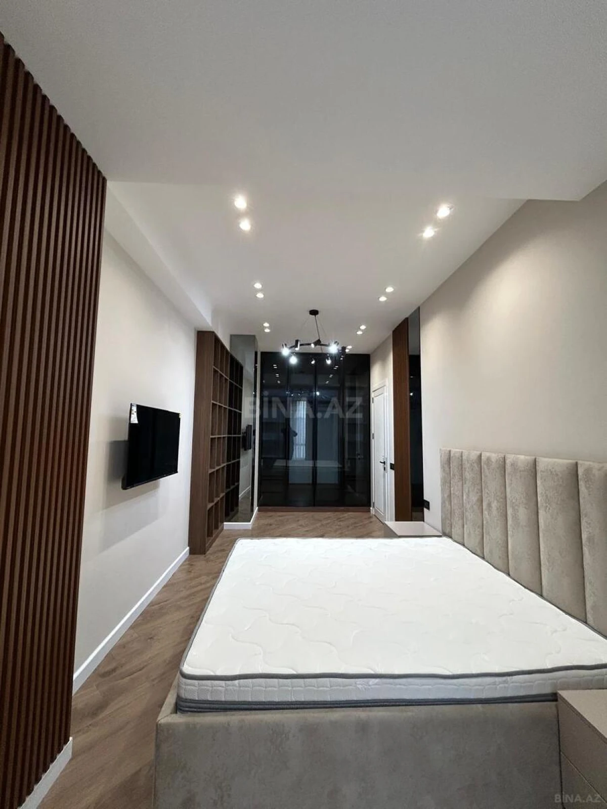 Satılır 3 otaqlı mənzil 119 m²
