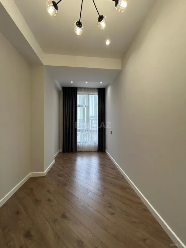 Satılır 3 otaqlı mənzil 119 m²