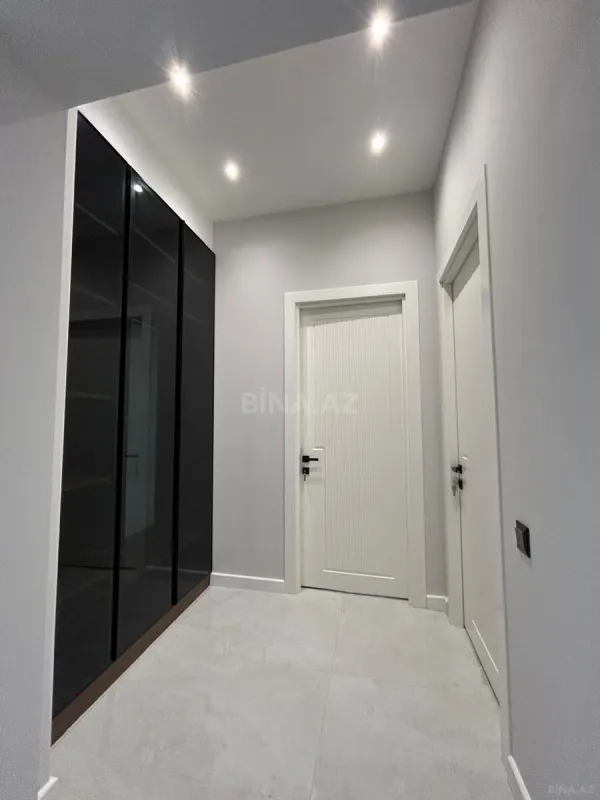 Satılır 3 otaqlı mənzil 119 m²
