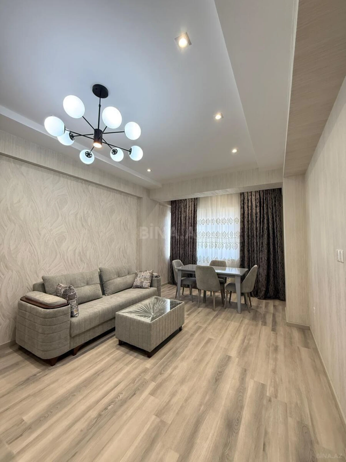 Kirayə verilir 2 otaqlı mənzil 70 m²