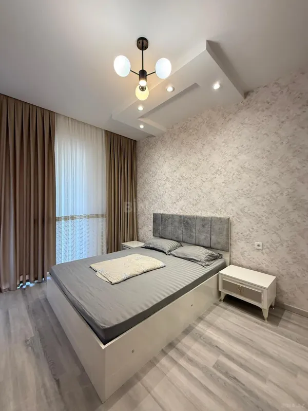 Kirayə verilir 2 otaqlı mənzil 70 m²