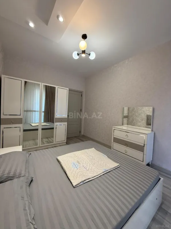 Kirayə verilir 2 otaqlı mənzil 70 m²