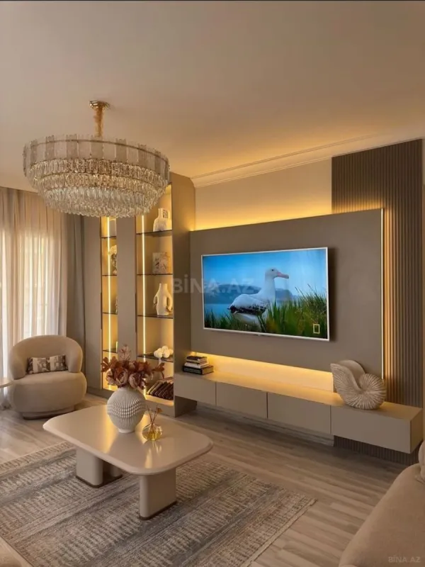 Kirayə verilir 3 otaqlı mənzil 130 m²