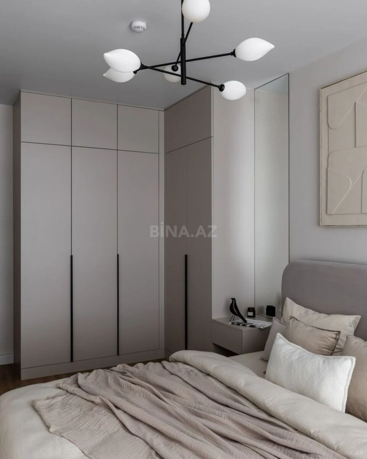 Kirayə verilir 3 otaqlı mənzil 130 m²