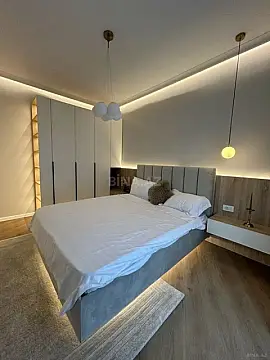 Kirayə verilir 3 otaqlı mənzil 130 m²