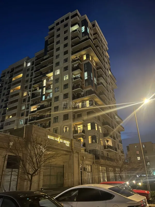 Satılır 2 otaqlı mənzil 65 m²