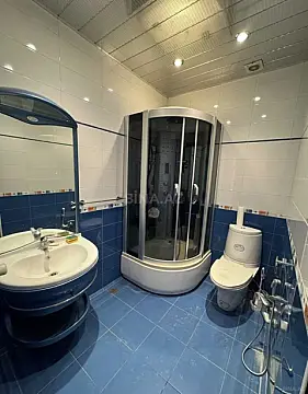 Satılır 4 otaqlı mənzil 216 m²