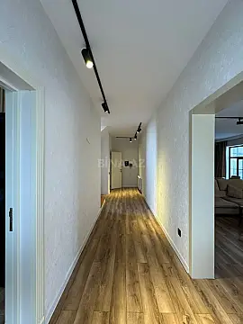 Satılır 5 otaqlı həyət evi 190 m²