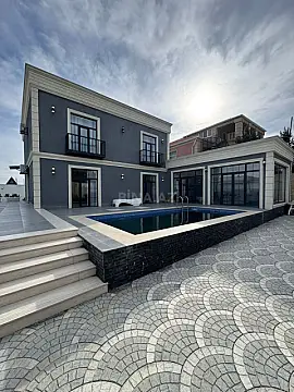 Satılır 5 otaqlı həyət evi 190 m²