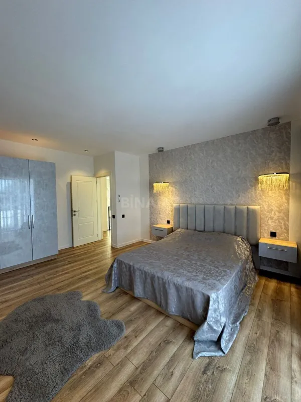 Satılır 5 otaqlı həyət evi 190 m²