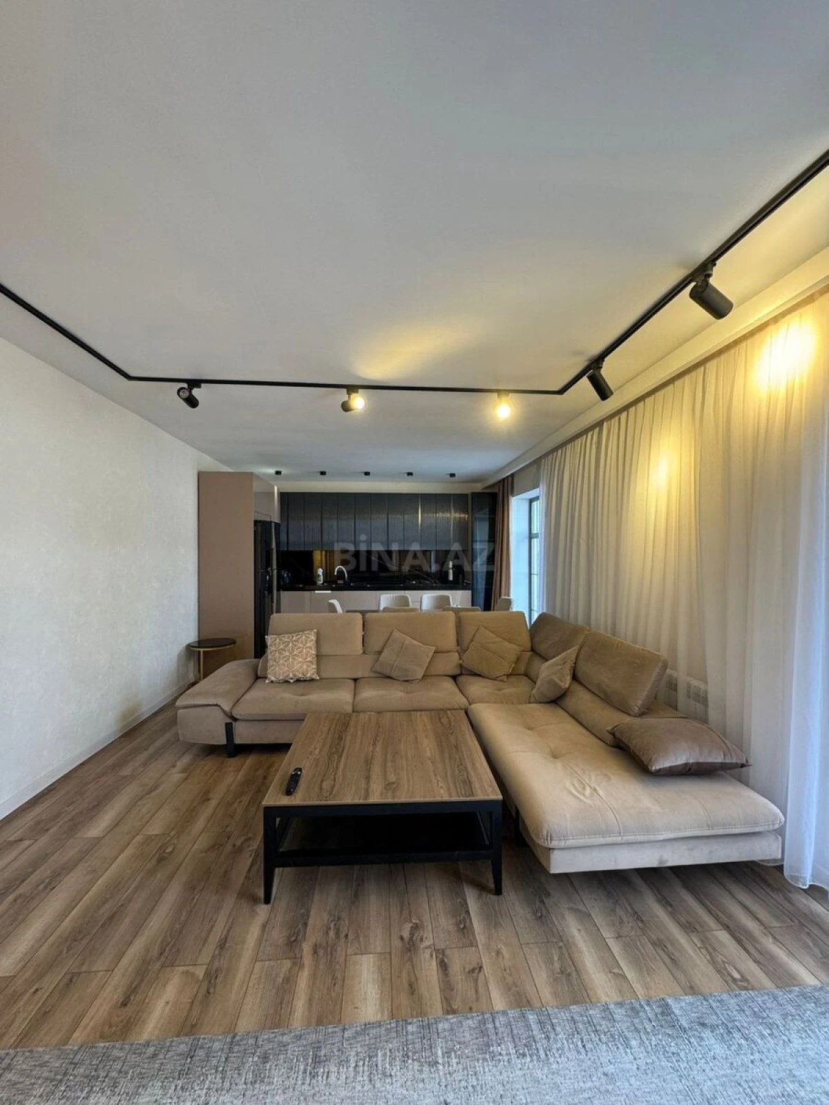 Satılır 5 otaqlı həyət evi 190 m²