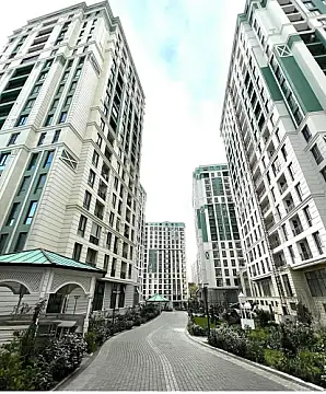 Satılır 2 otaqlı mənzil 92.5 m²