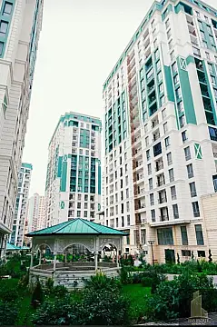 Satılır 2 otaqlı mənzil 92.5 m²
