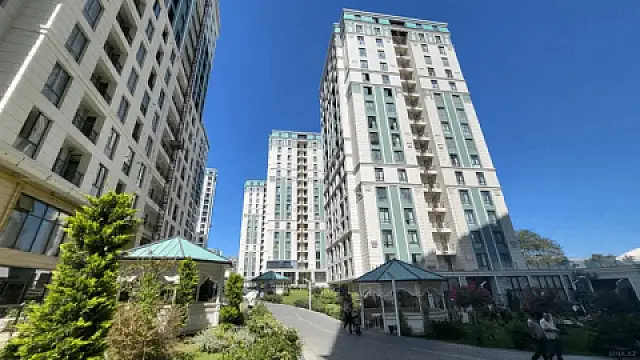 Satılır 2 otaqlı mənzil 92.5 m²