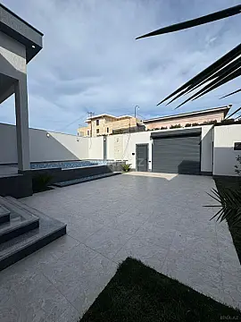 Satılır 4 otaqlı həyət evi 185 m²