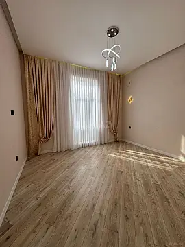Satılır 4 otaqlı həyət evi 185 m²