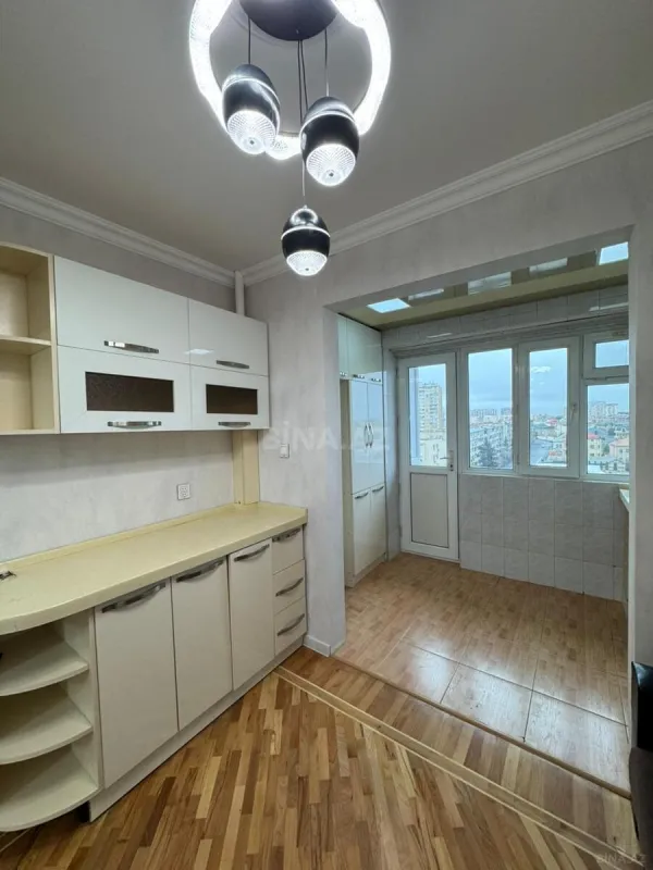 Satılır 2 otaqlı mənzil 60 m²