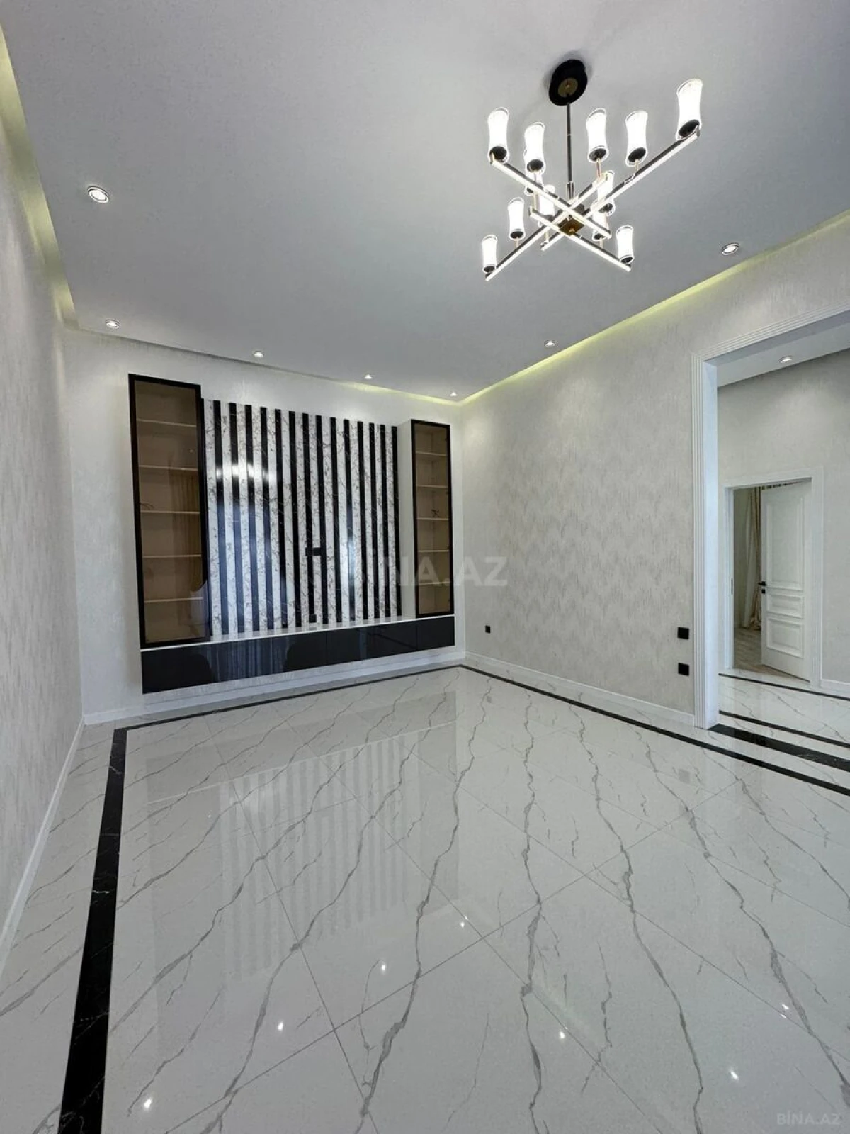 Satılır 4 otaqlı həyət evi 195 m²