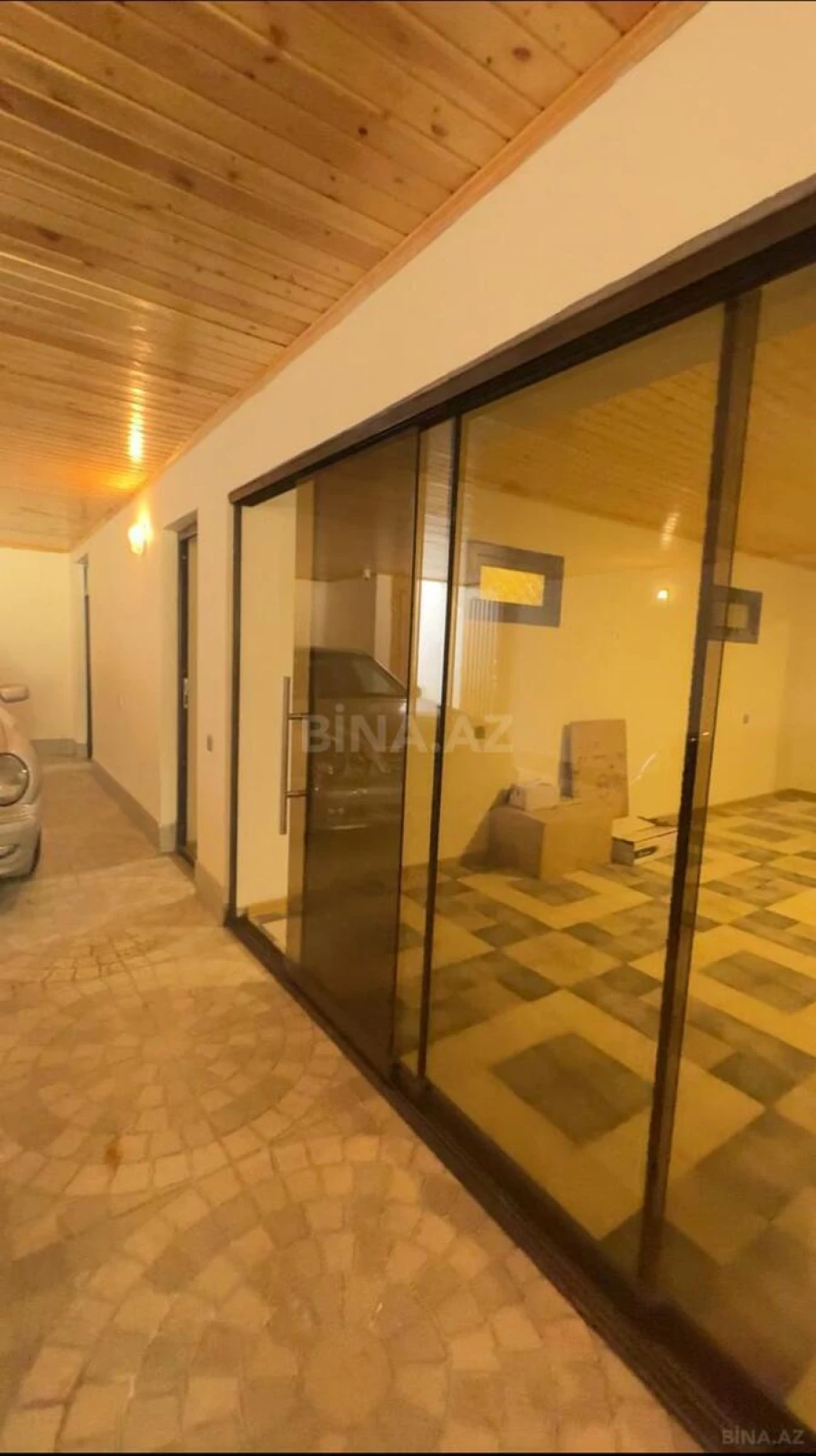 Satılır 4 otaqlı həyət evi 550 m²