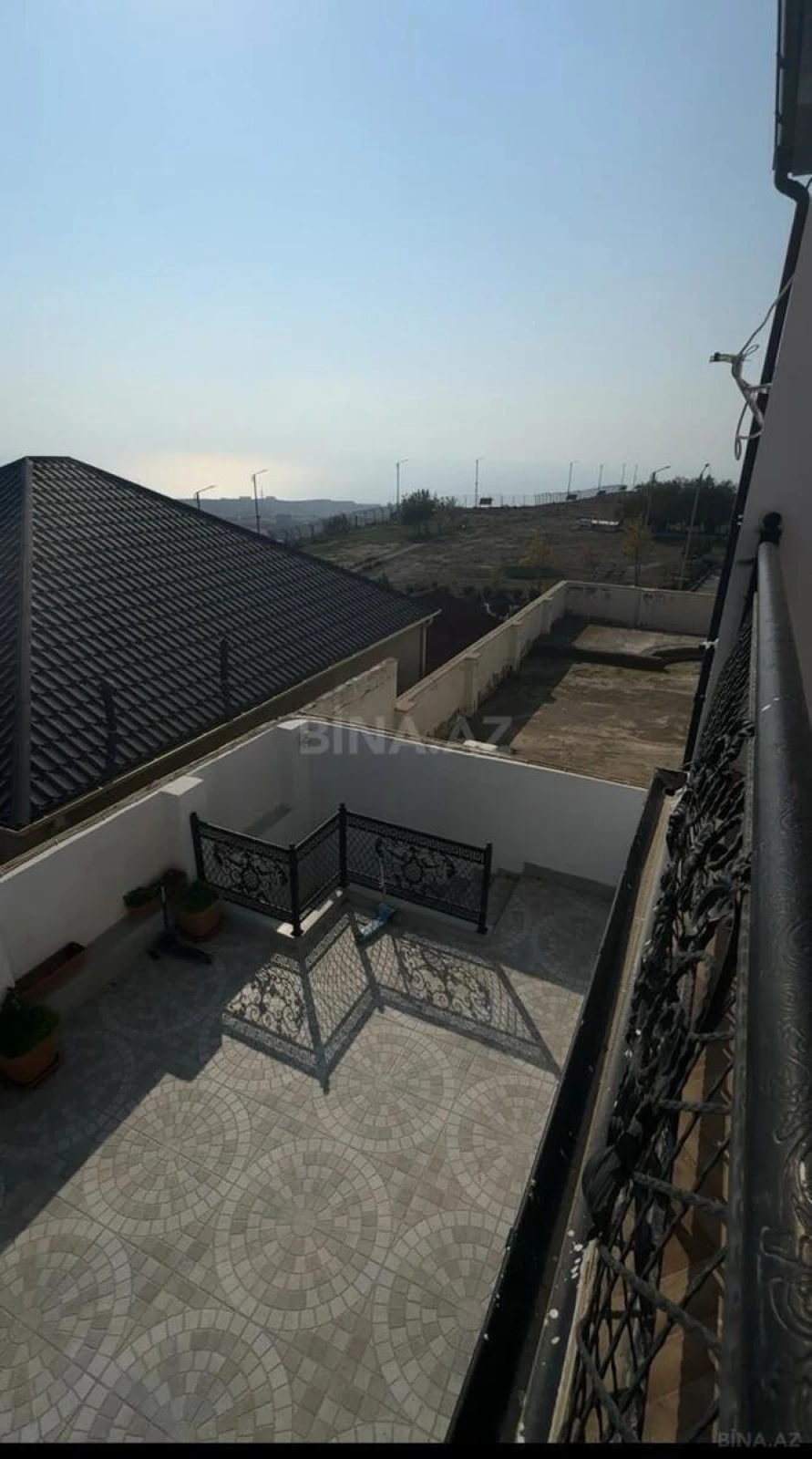 Satılır 4 otaqlı həyət evi 550 m²