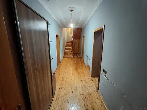 Satılır həyət evi 250 m²