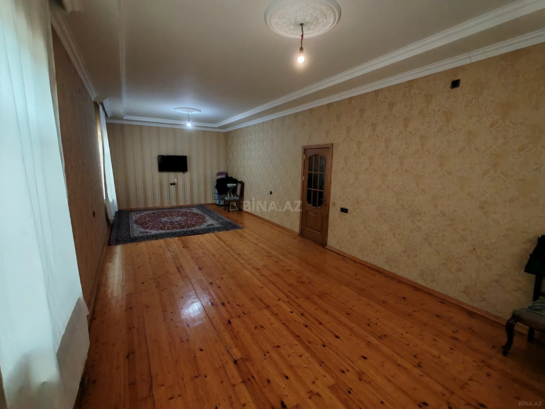 Satılır həyət evi 250 m²