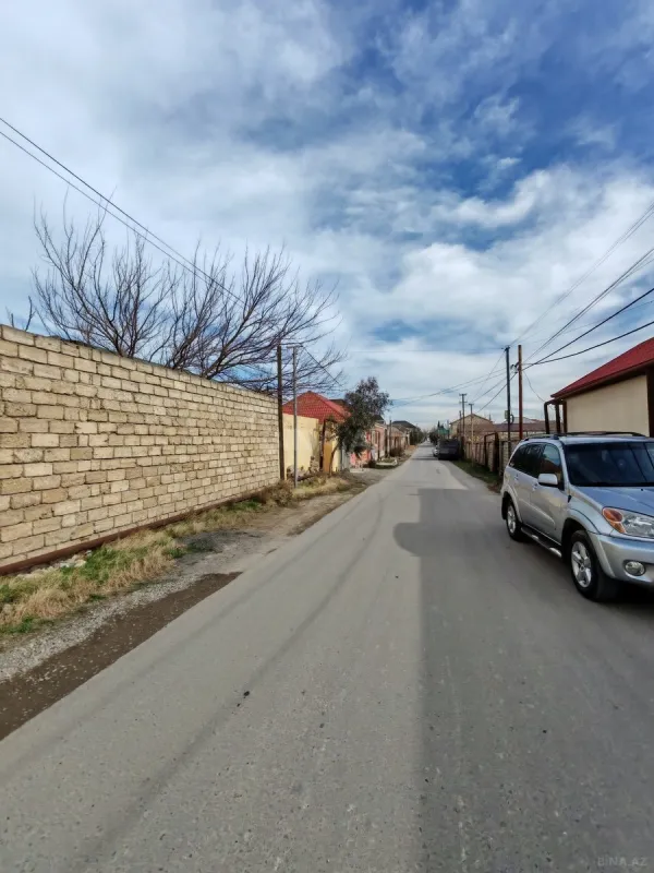 Satılır həyət evi 250 m²