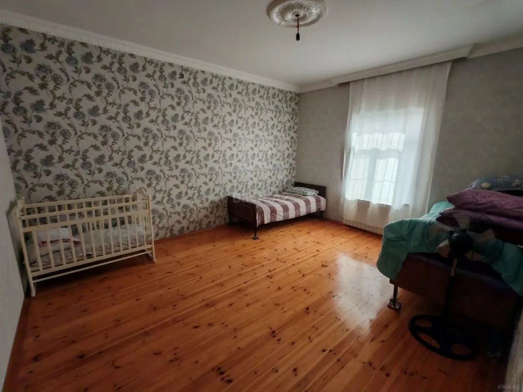 Satılır həyət evi 250 m²