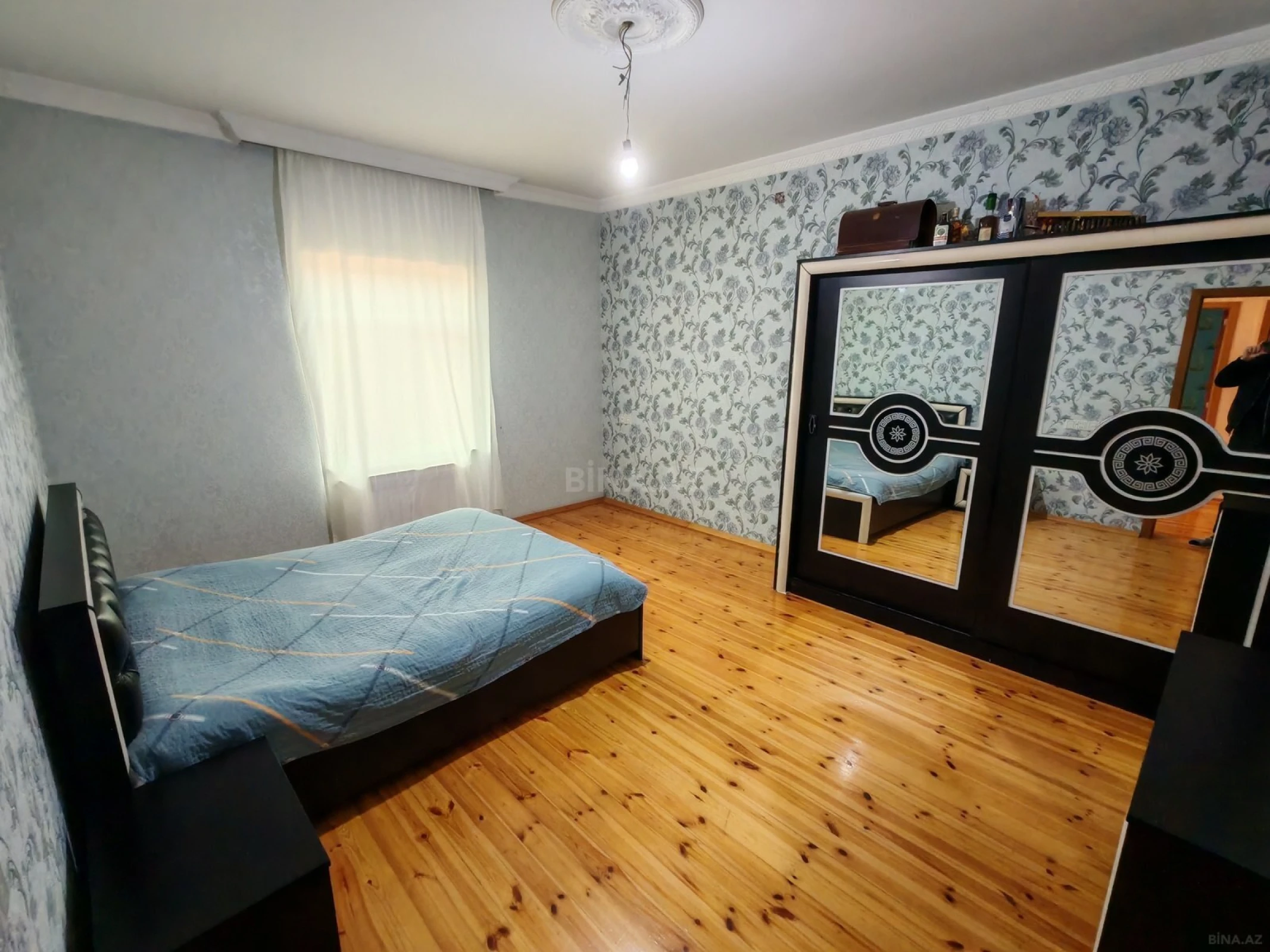 Satılır həyət evi 250 m²