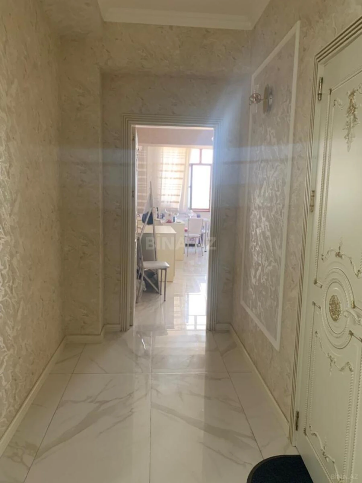 Satılır 3 otaqlı mənzil 145 m²