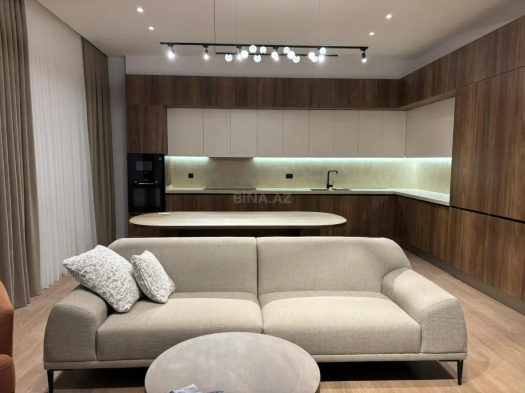 Kirayə verilir 3 otaqlı mənzil 120 m²