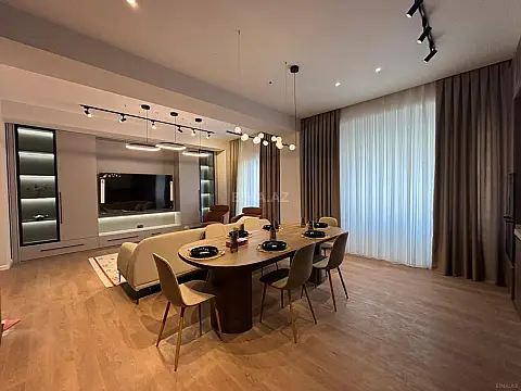 Kirayə verilir 3 otaqlı mənzil 120 m²
