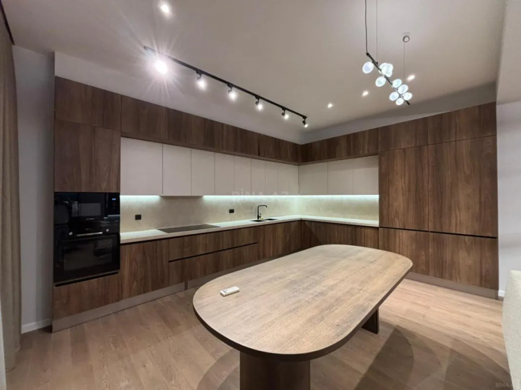 Kirayə verilir 3 otaqlı mənzil 120 m²