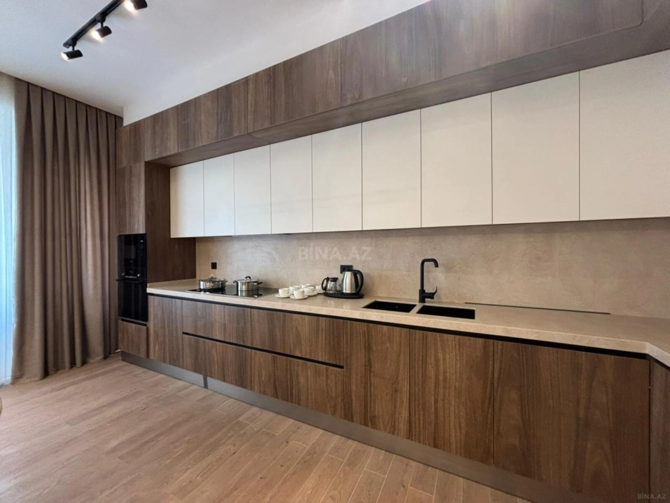 Kirayə verilir 3 otaqlı mənzil 120 m²