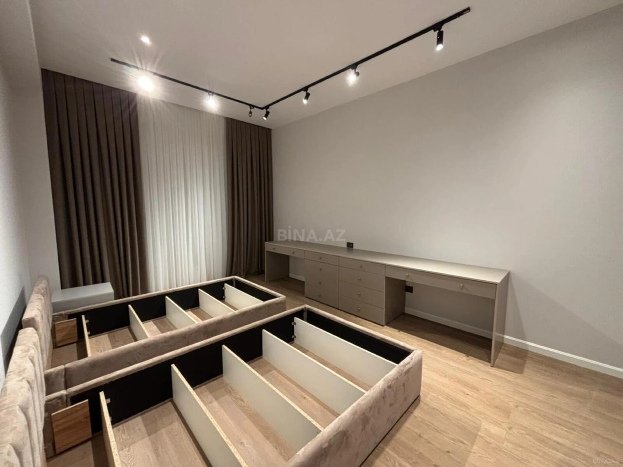 Kirayə verilir 3 otaqlı mənzil 120 m²