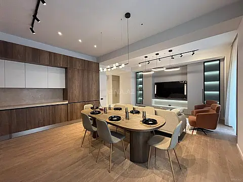 Kirayə verilir 3 otaqlı mənzil 120 m²