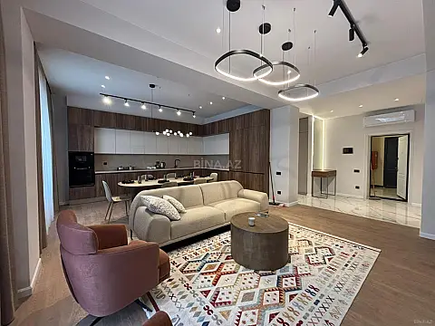 Kirayə verilir 3 otaqlı mənzil 120 m²